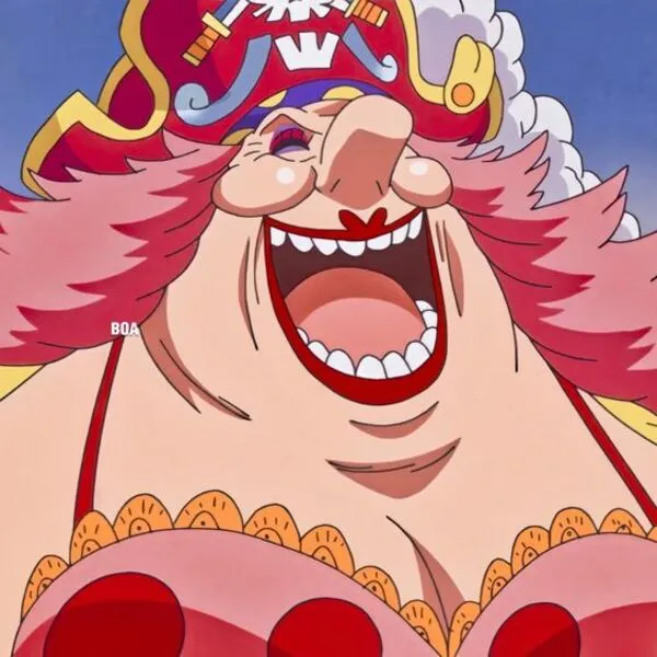 big mom cười tươi 