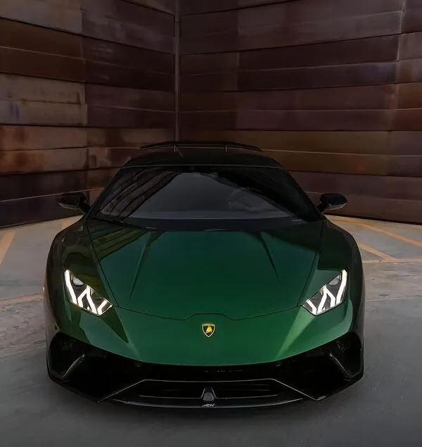 hình nền lamborghini 4k màu xanh lá đậm