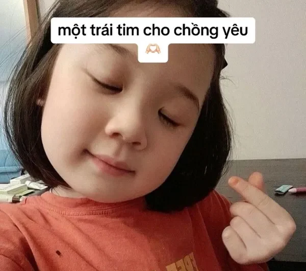 ảnh meme hài hước thả tim 