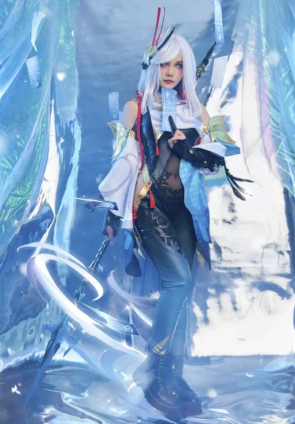 ảnh cosplay genshin đậm chất nhân vật