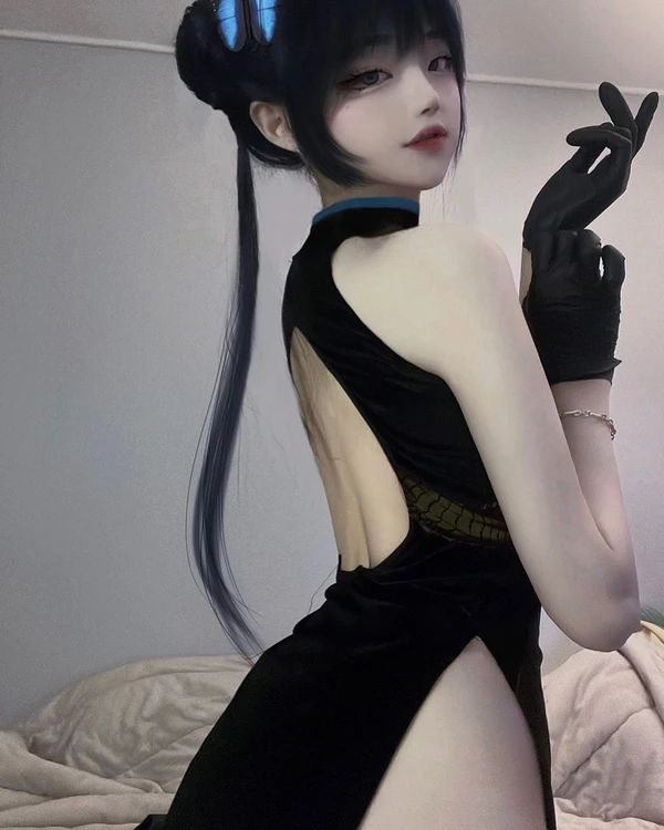 Hina cosplay cổ tích