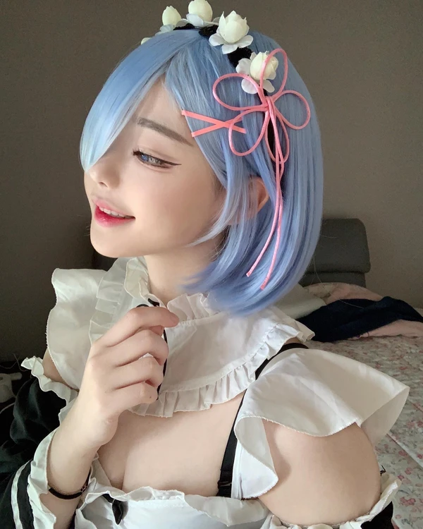 Hina cosplay dễ thương