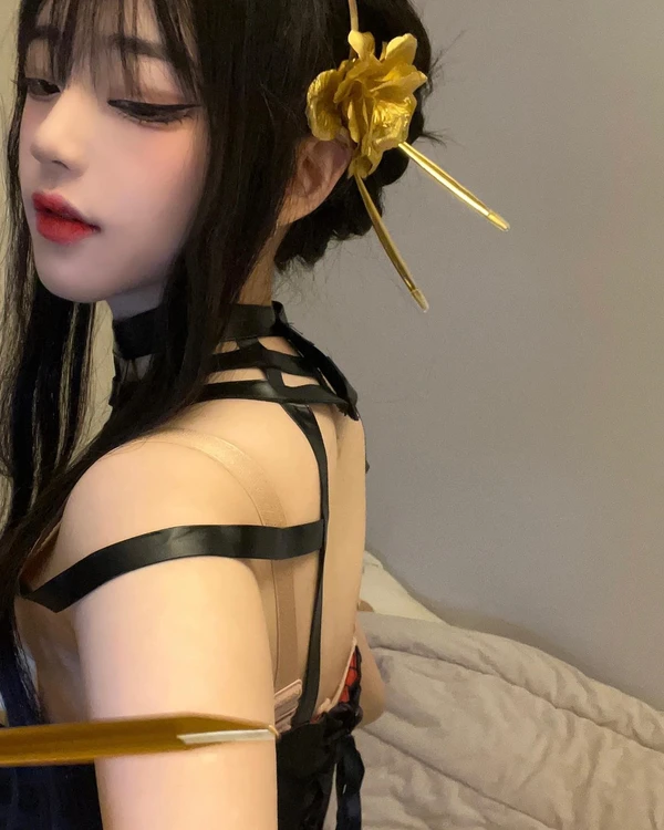 Hina cosplay thần bí