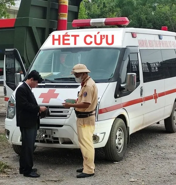 meme hết cứu xe cứu thương 