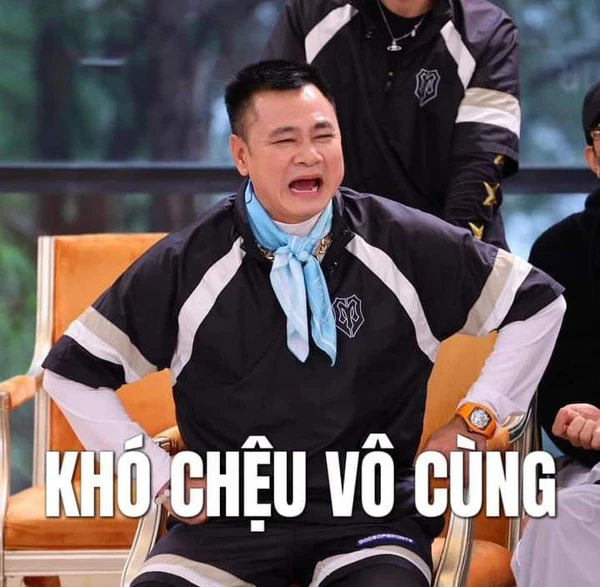 tự long mấy vợ