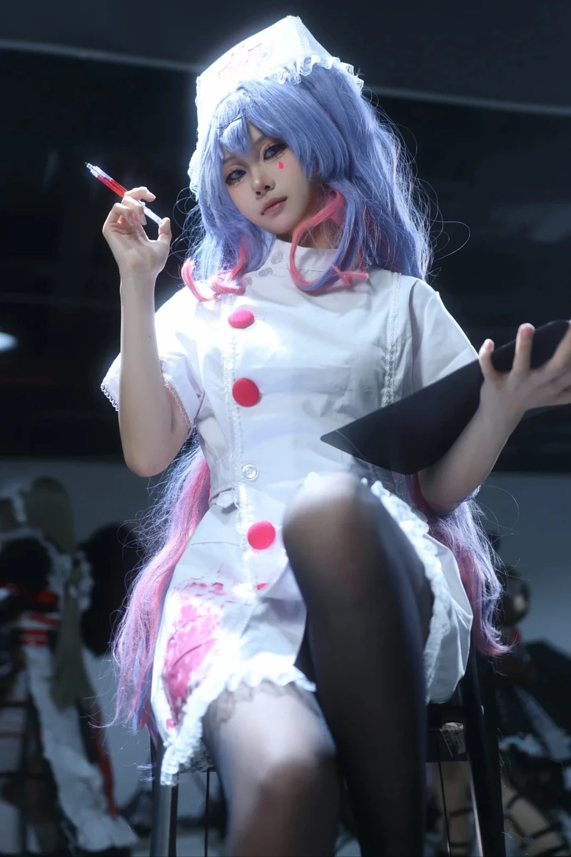 ảnh cosplay y tá quyến rũ sexy