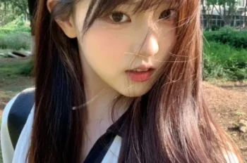 218+ ảnh gái xinh lớp 10 – Vẻ đẹp trong sáng tuổi 15