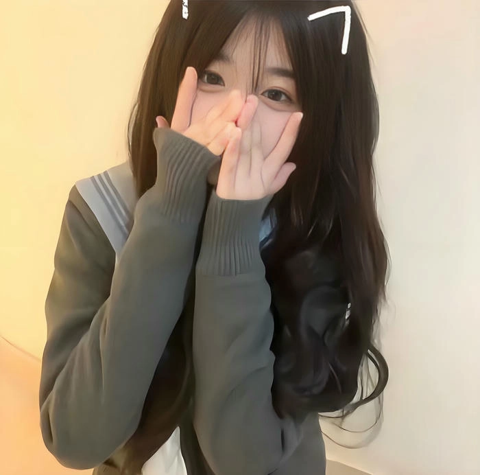 ảnh chụp nữ che mặt cute