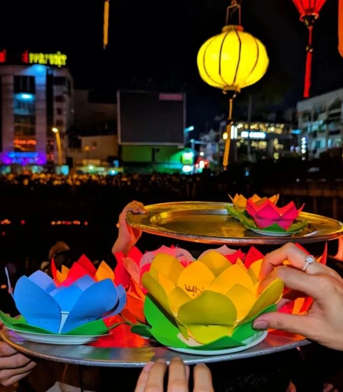Hình ảnh hoa đăng trang trí lễ hội