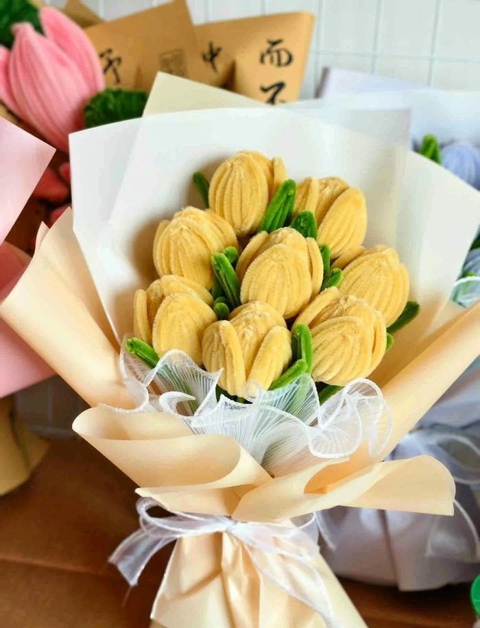 Hình ảnh tulip hoa bằng kẽm nhung độc đáo