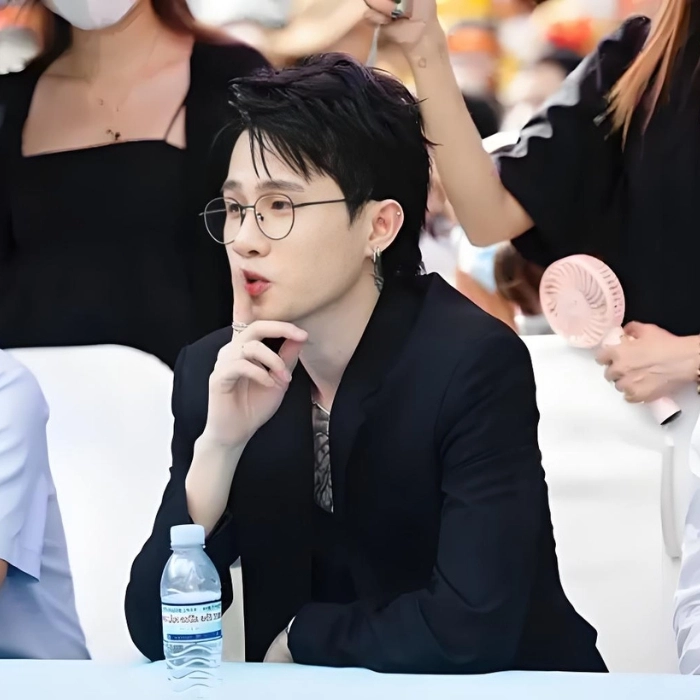 Ảnh meme suỵt bá đạo