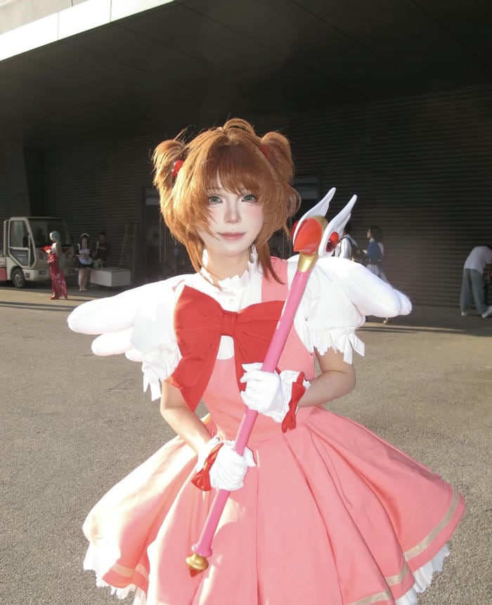 ảnh cosplay tone sáng