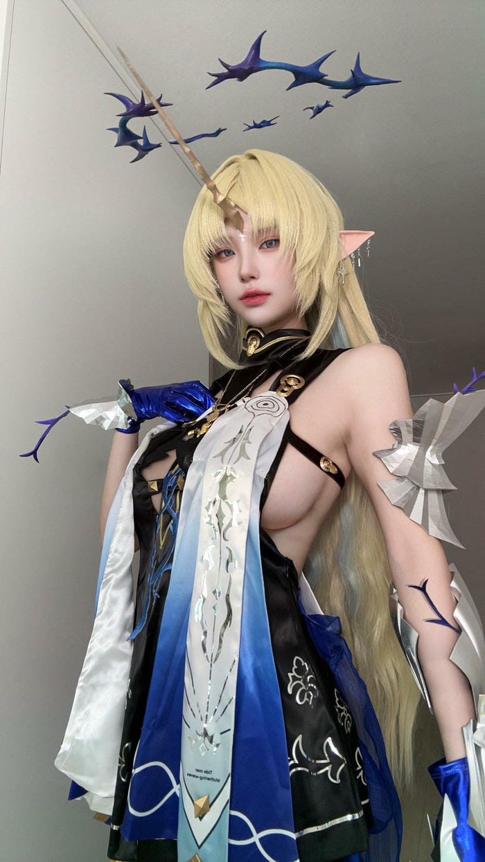 ảnh nghệ thuật cosplay sexy nhẹ