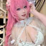 ảnh tạo dáng gợi cảm theo kiểu anime