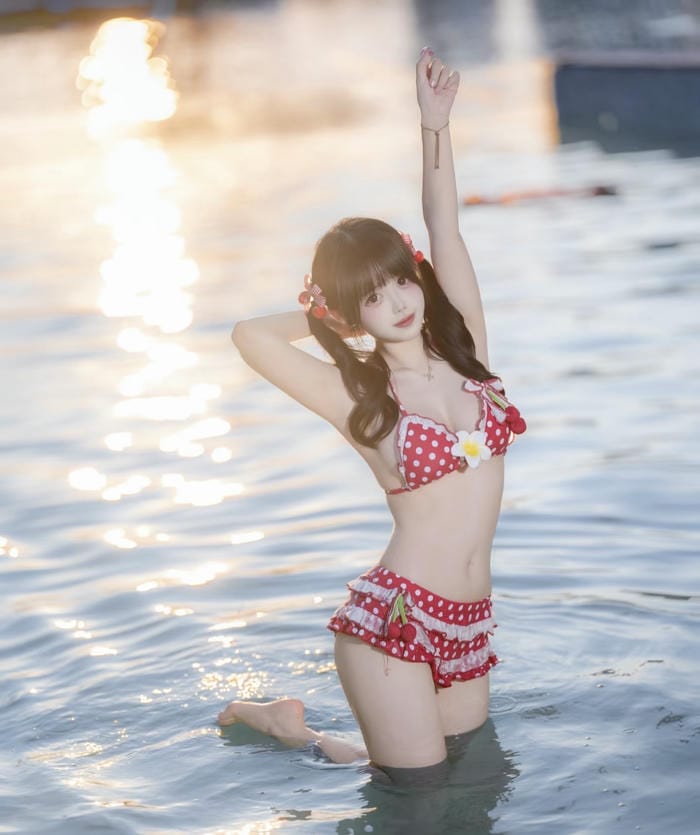 cosplay bikini tone sáng