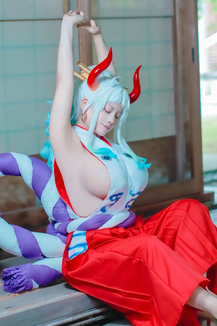 cosplay nhân vật nữ cuốn hút