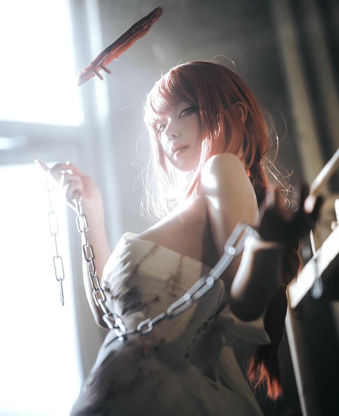 plane tạo dáng nữ anime