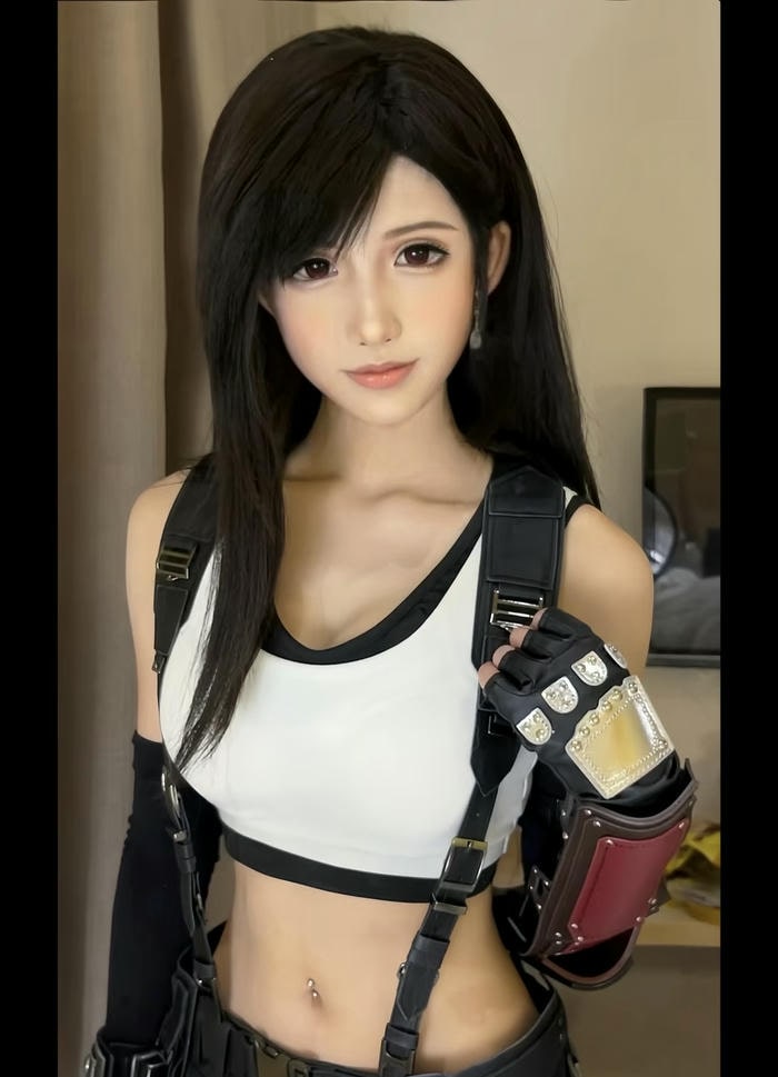 tone cosplay tươi