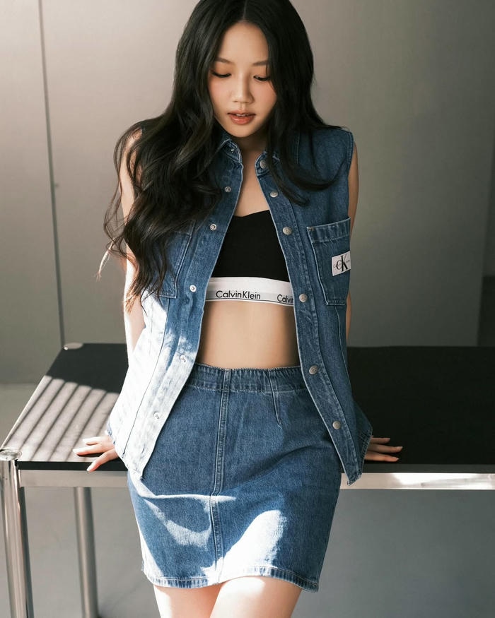 Amee sexy váy ôm dáng nhẹ