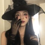 Ảnh cosplay phù thuỷ phong cách tối