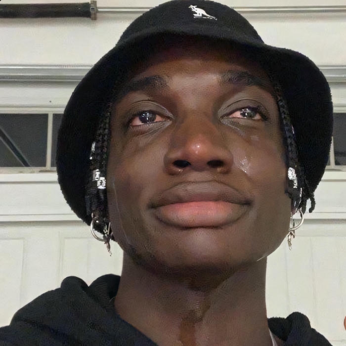 Ảnh meme anh da đen khóc tâm trạng nặng nề