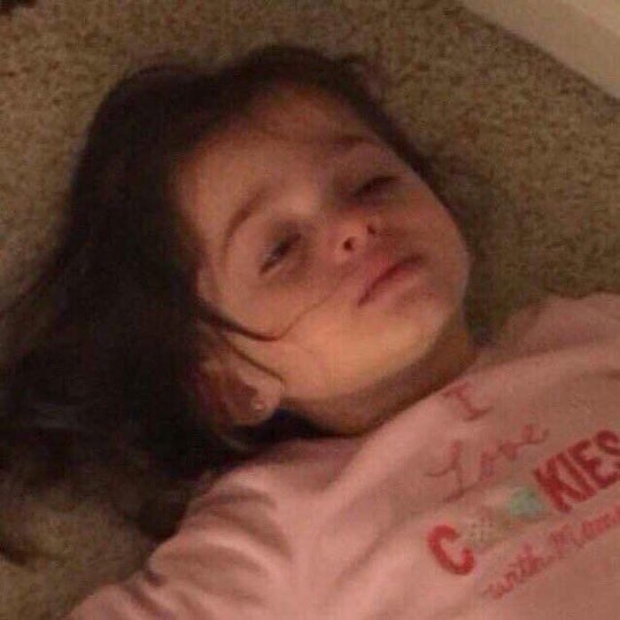 Ảnh meme mới ngủ dậy mặt đơ khó hiểu