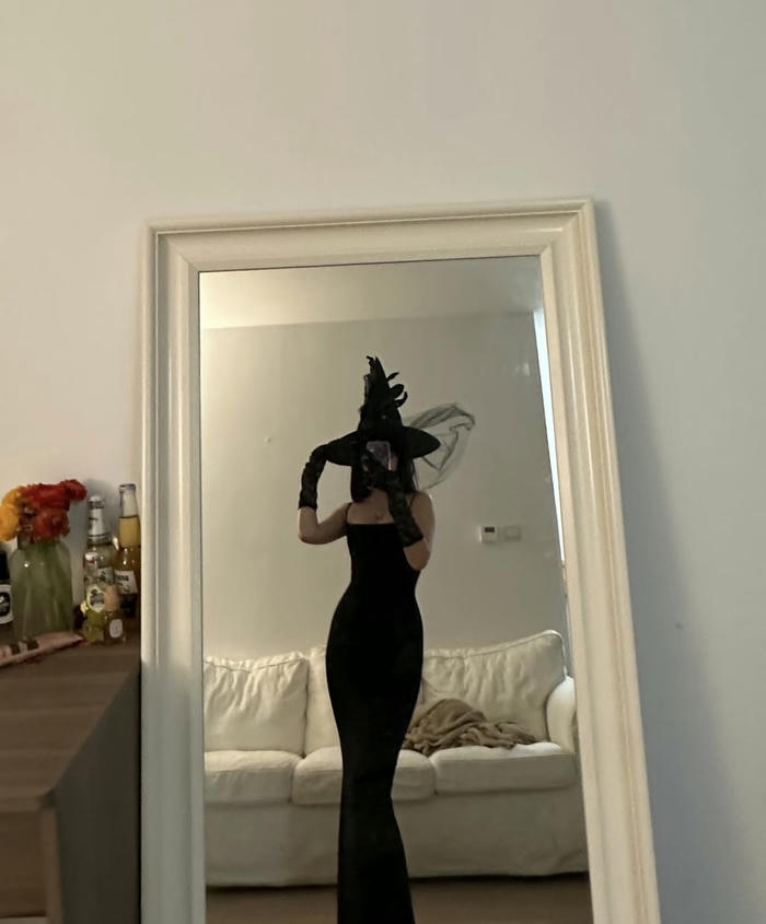 Cosplay phù thuỷ phong cách huyền bí