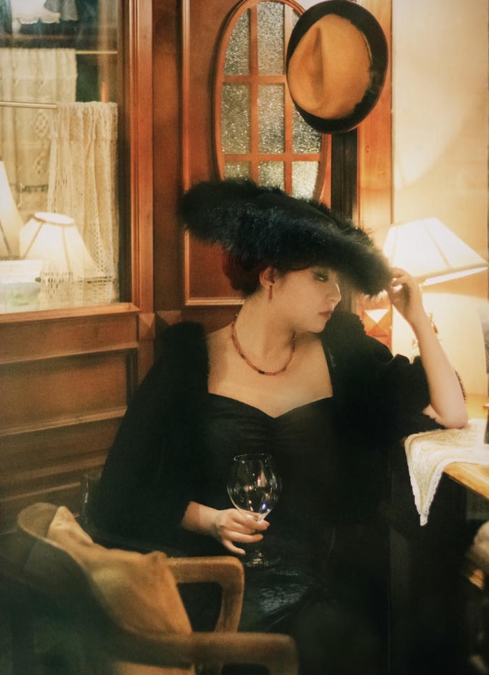 Cosplay phù thuỷ tạo hình nghệ thuật