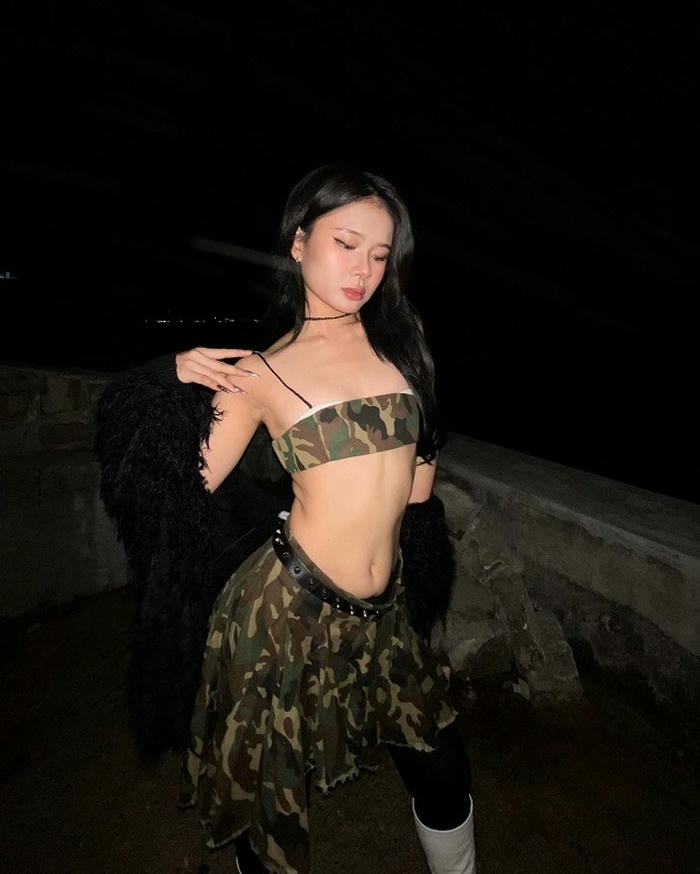 Gái xinh Xuân Ca sexy diện mạo cuốn hút