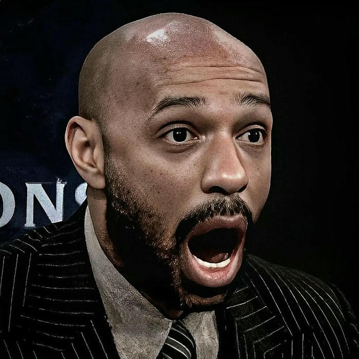 Hình ảnh meme hốt hoảng nhìn rất gắt