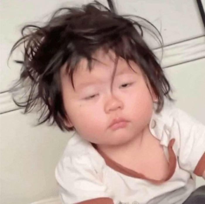 Hình ảnh meme mới ngủ dậy mặt còn đơ