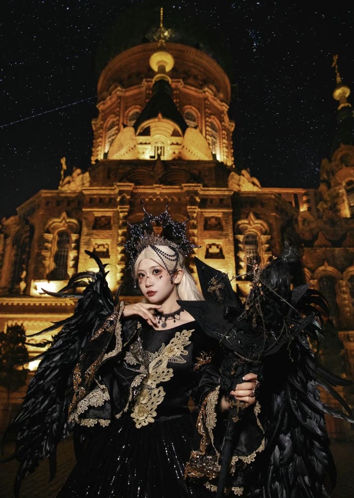 Hình phù thuỷ cosplay phong thái tối