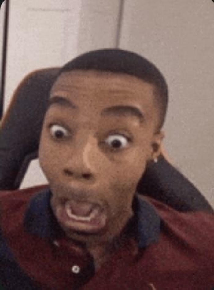 Meme hốt hoảng nhìn là thấy sợ