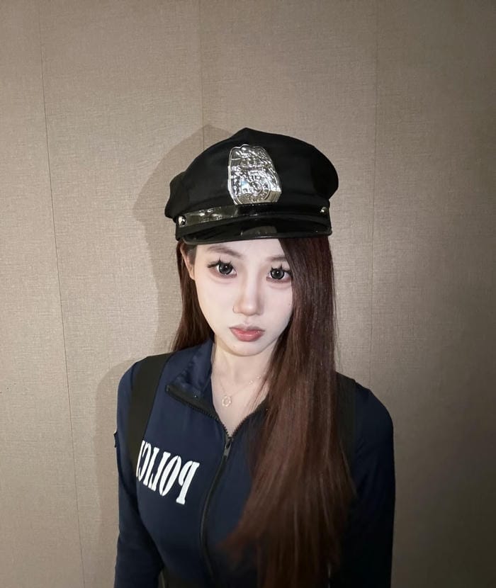 ảnh chi tiết cosplay cảnh sát