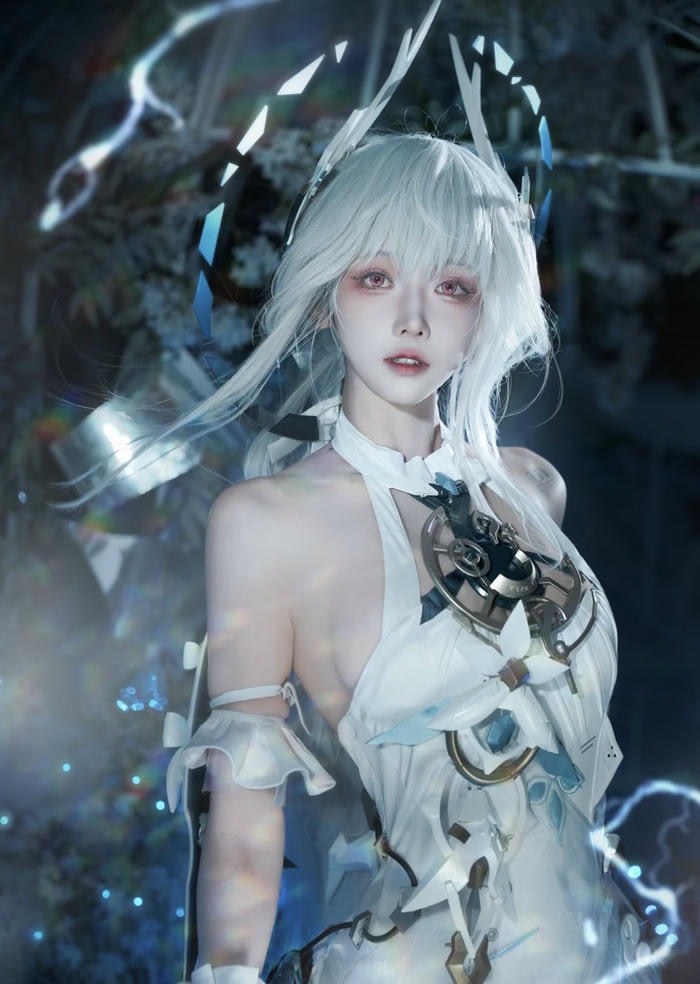 ảnh cosplay anime girl ánh sáng đẹp