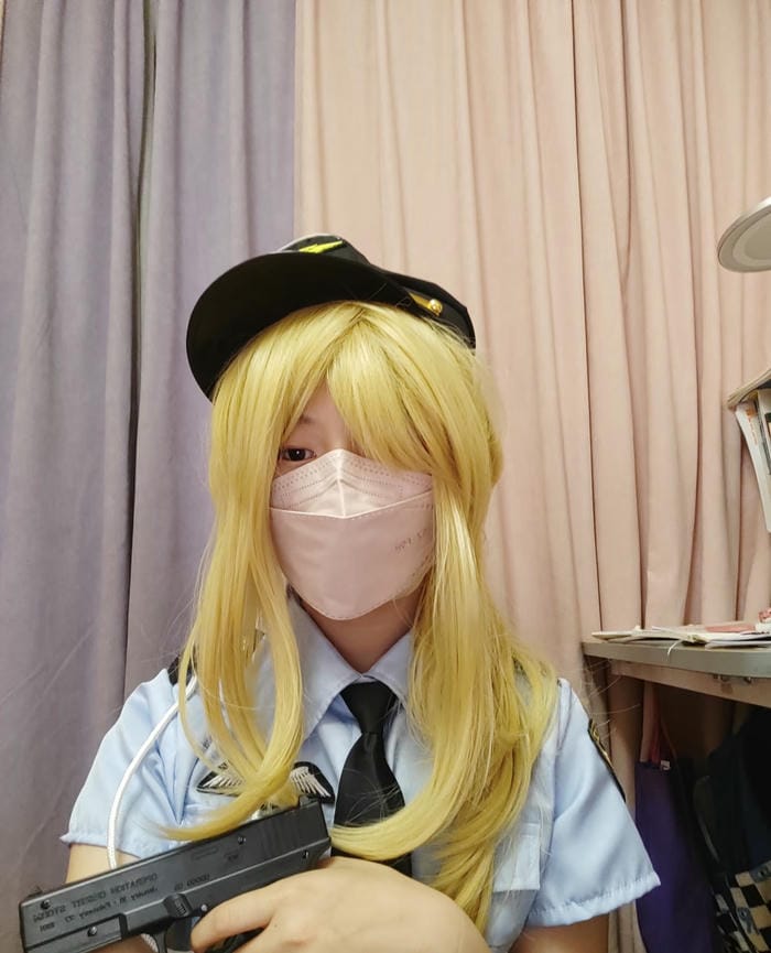 ảnh cosplay cảnh sát sáng tạo