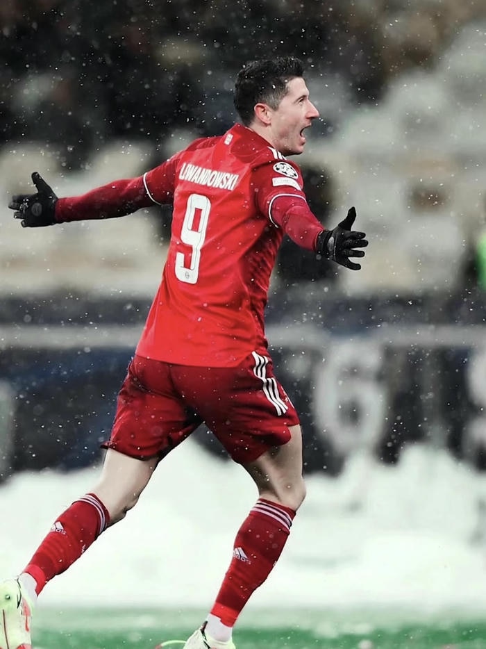 ảnh đại diện bóng đá đẹp cầu thủ mặc áo số đẹp