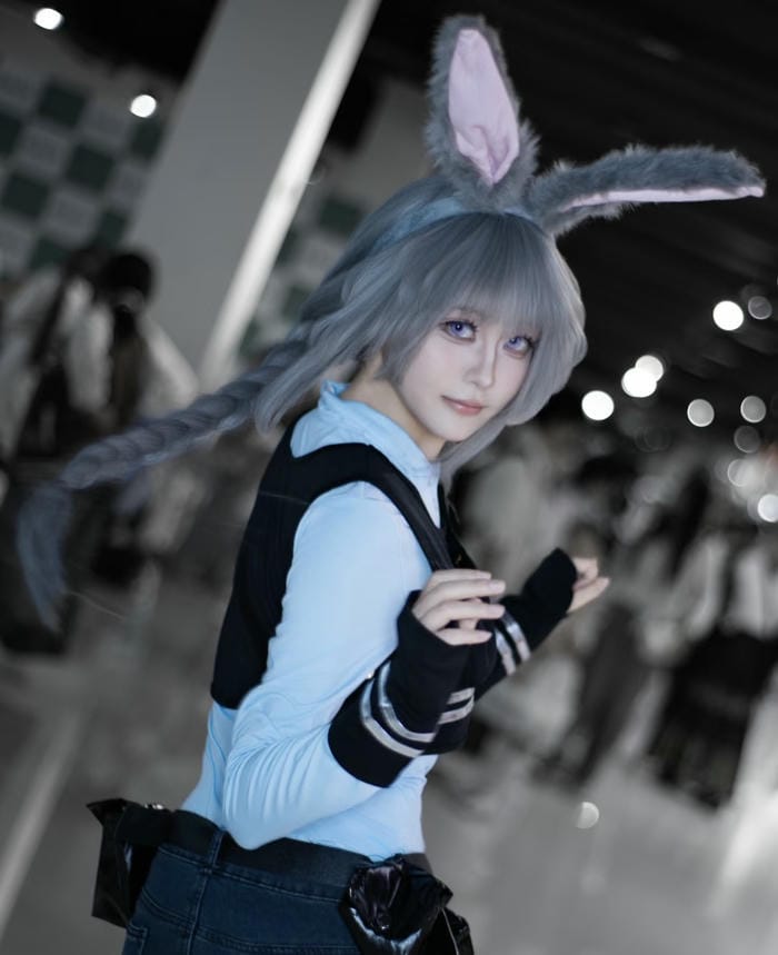 ảnh mô phỏng cosplay cảnh sát
