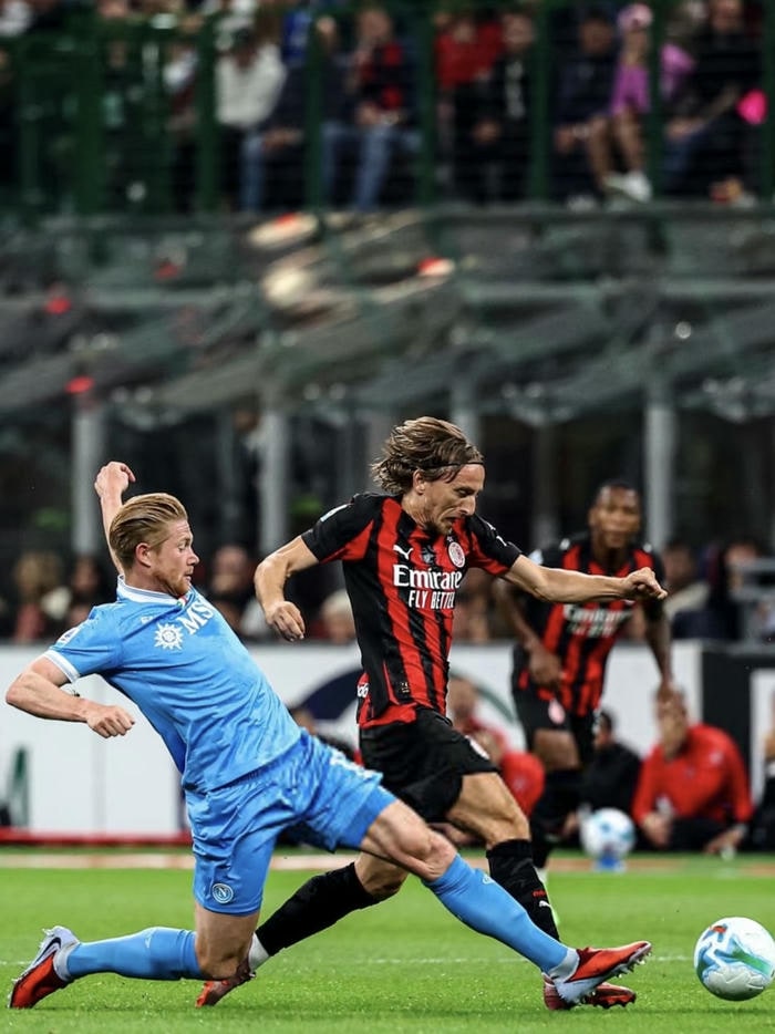 avatar bóng đá đẹp trận đấu đầy kịch tính