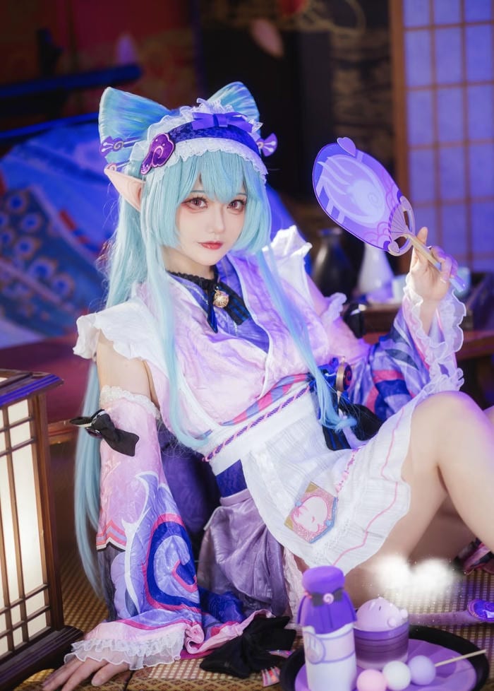 cosplayer nữ hóa thân nhân vật anime