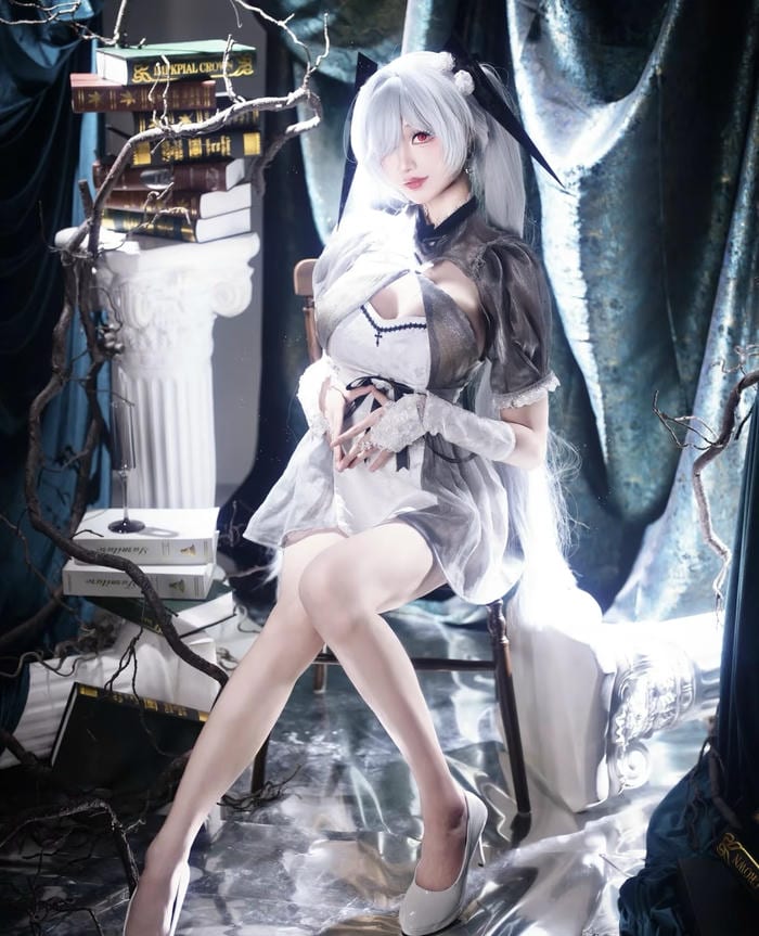 gái xinh cosplay anime học đường