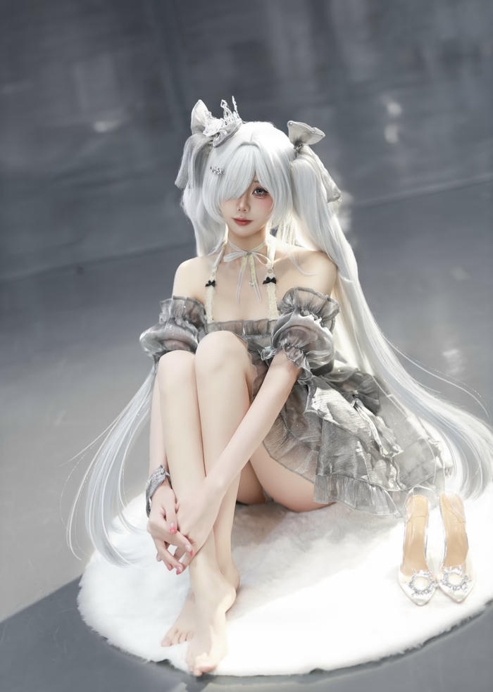 hình cosplay anime nữ cuốn hút