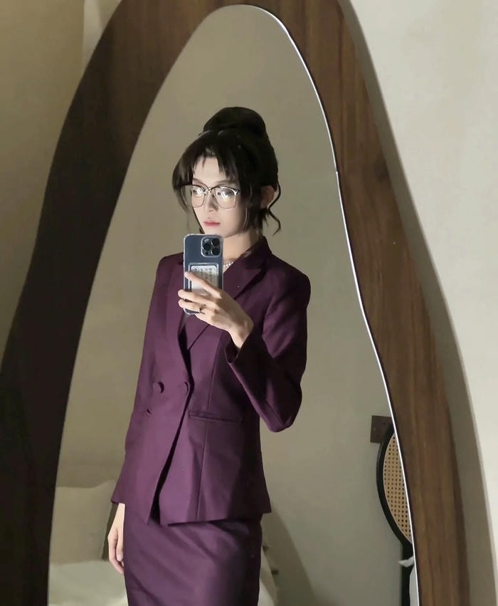 hình cosplay thư ký nữ dễ thương