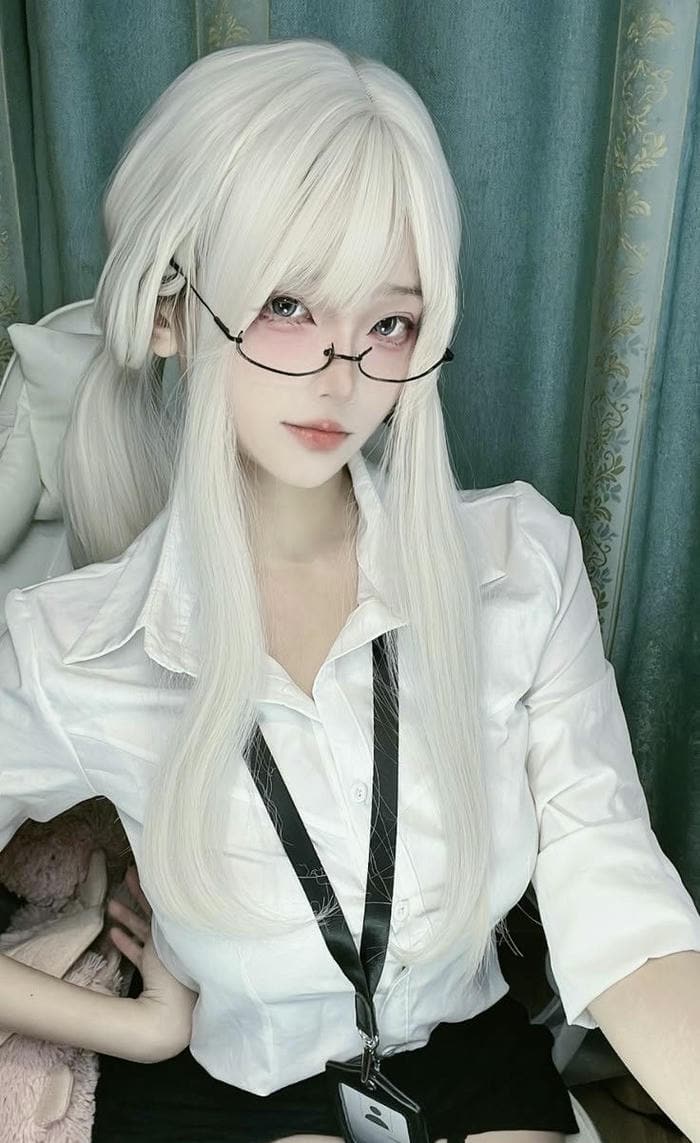 hình cosplay thư ký văn phòng
