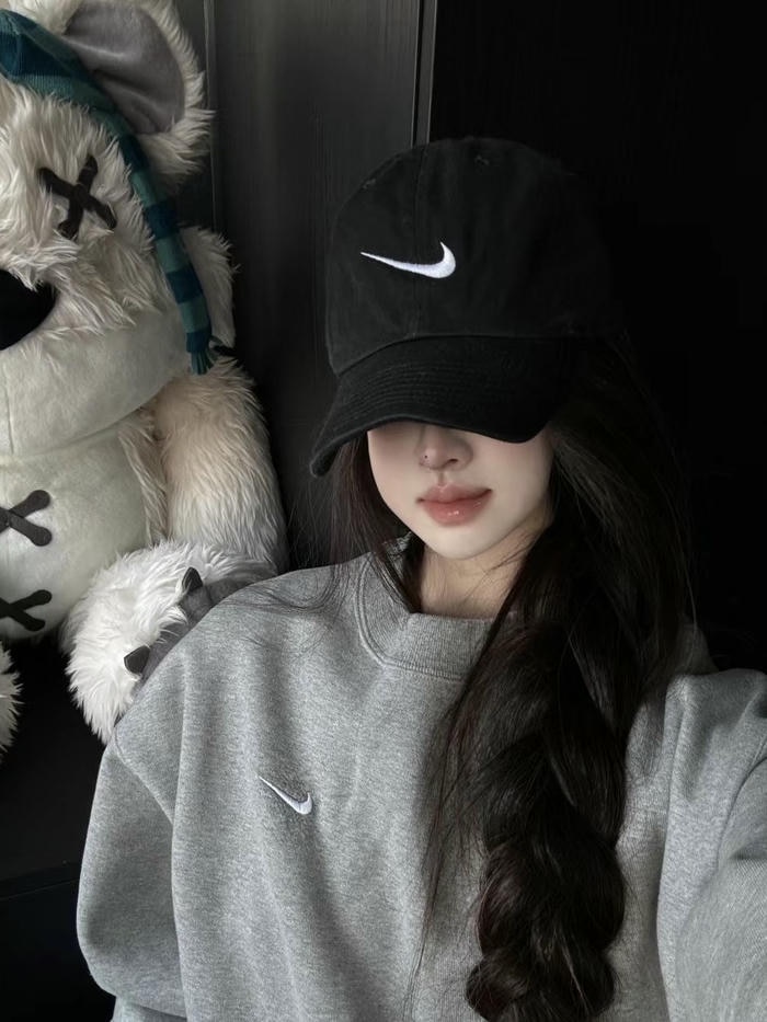 hình đại diện nữ che mặt huyền bí