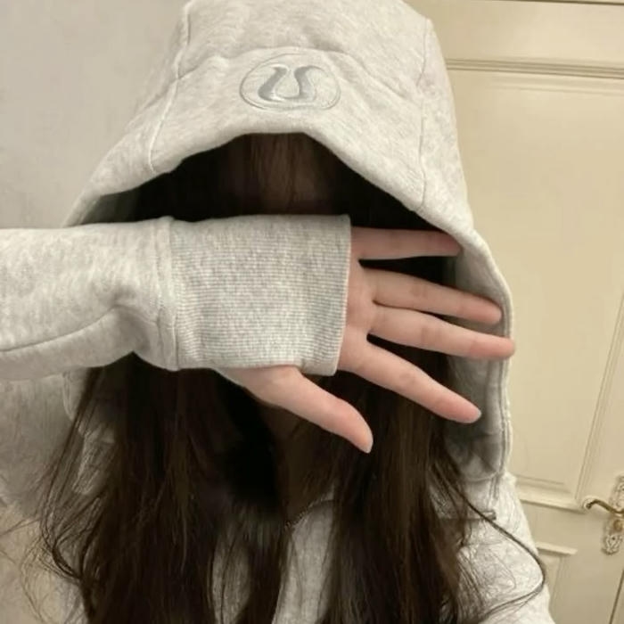 hình đại diện nữ che mặt kiểu u tối