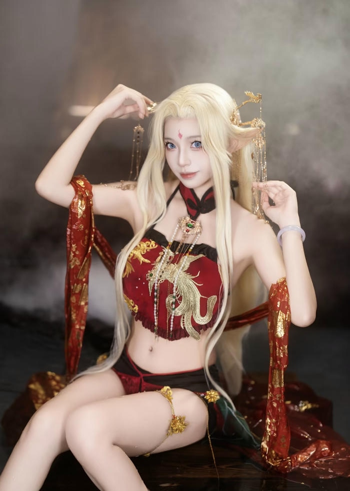 hình gái cosplay anime tinh tế