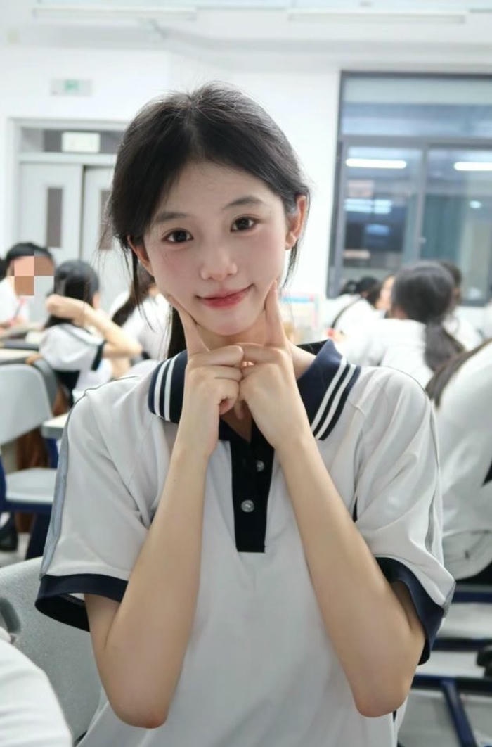 Ảnh gái xinh cấp 3 trẻ trung năng động