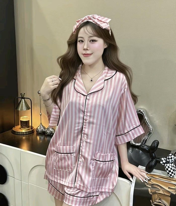 Gái xinh mặc đồ ngủ mềm mại thoải mái