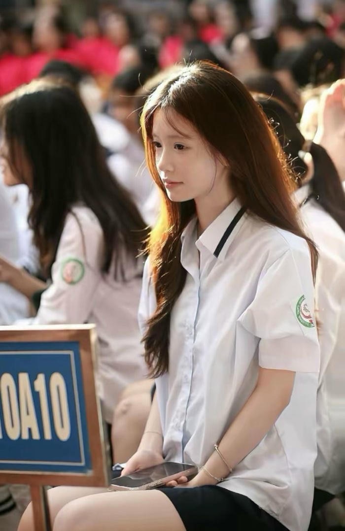 Hình ảnh học sinh cấp 3 nhẹ nhàng dễ mến